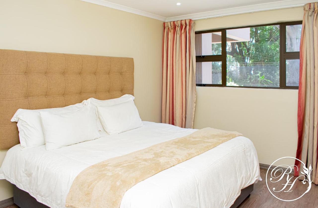 Apartamento Roseland House Self Catering Durban Exterior foto